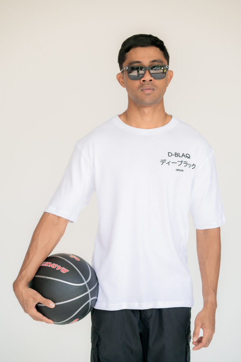 Kizuna oversized t-shirt - Image 2