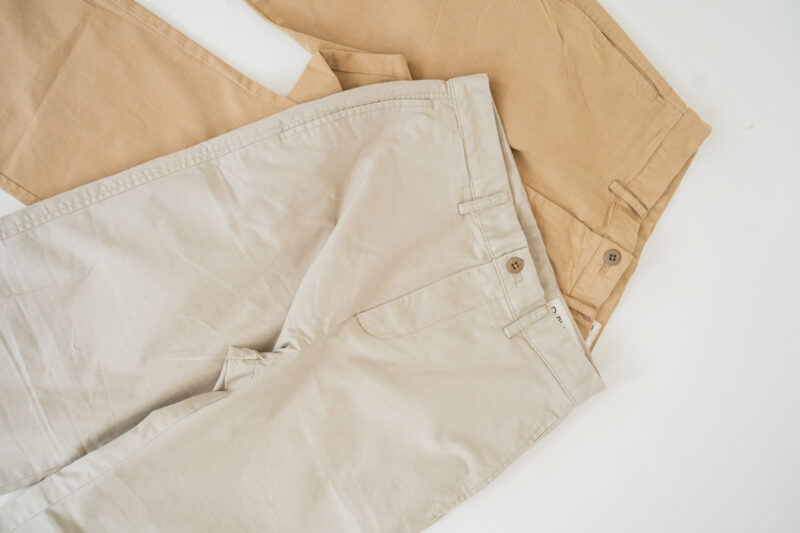 Loose fit chino pants - Image 2